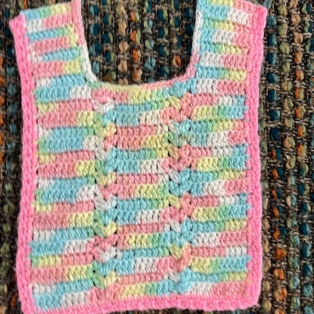 Two Vintage pastel baby bibs 🖤